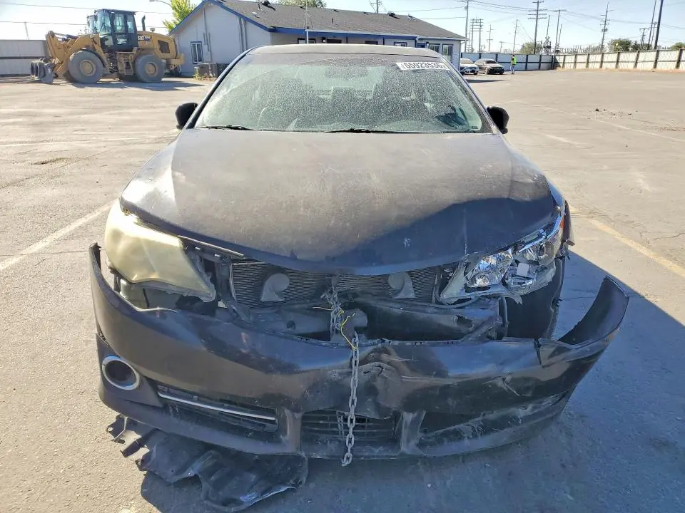 2013 TOYOTA CAMRY SE  