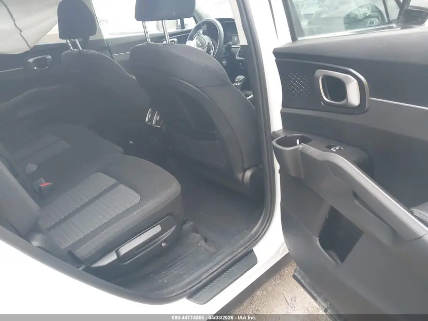 2023 KIA SORENTO LX