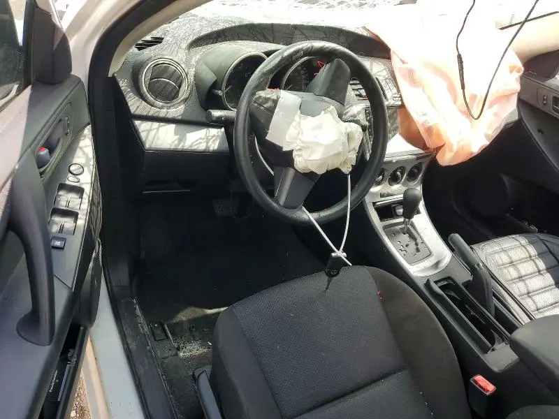 2010 MAZDA 3 I  