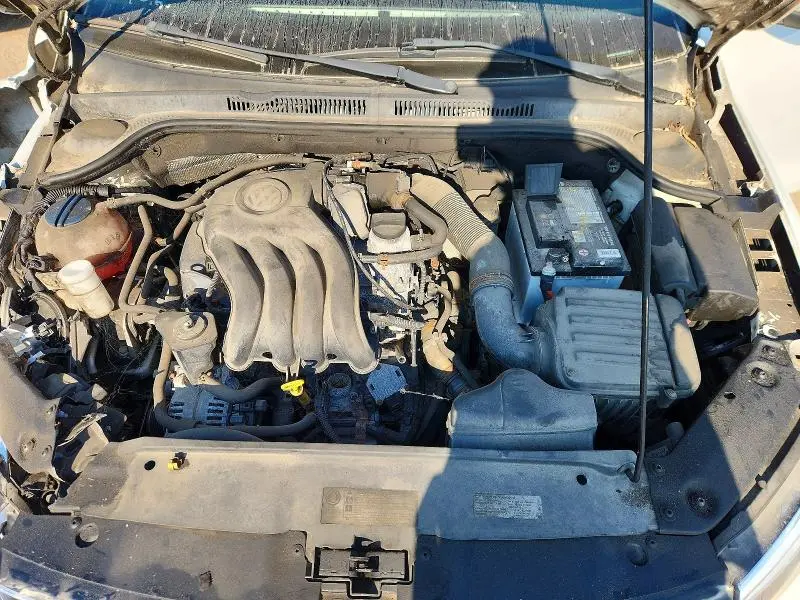 2015 VOLKSWAGEN JETTA BASE  