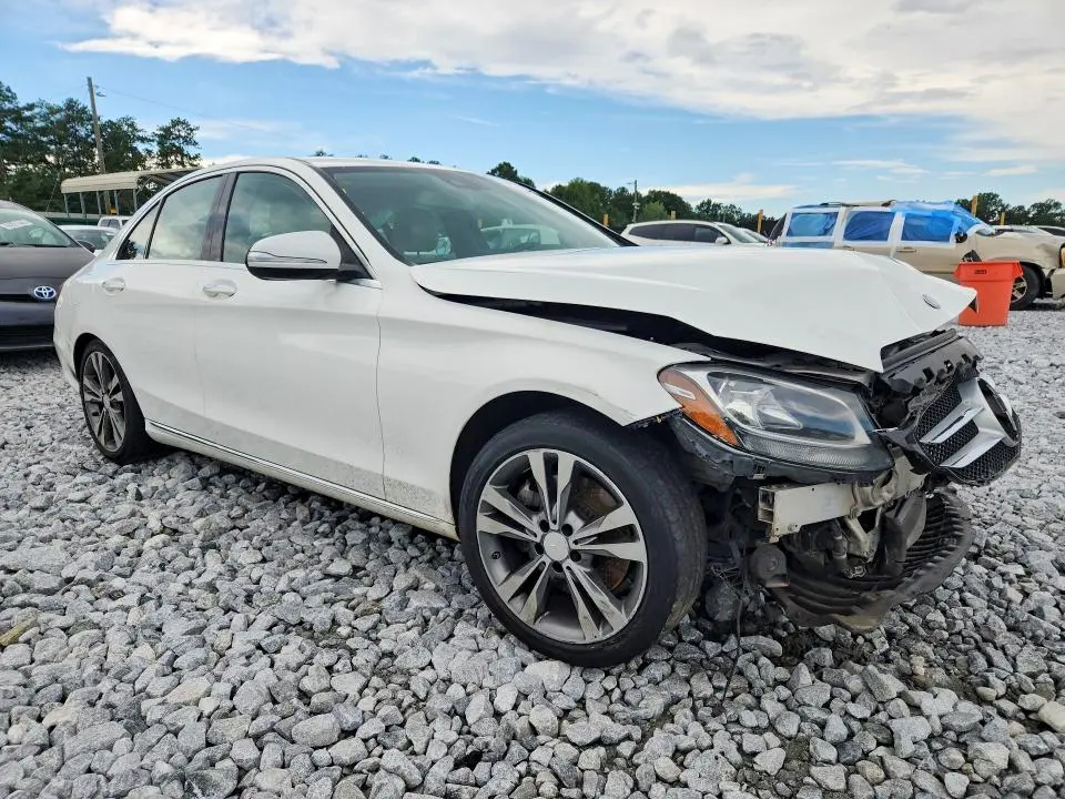 2016 MERCEDES-BENZ C 300  
