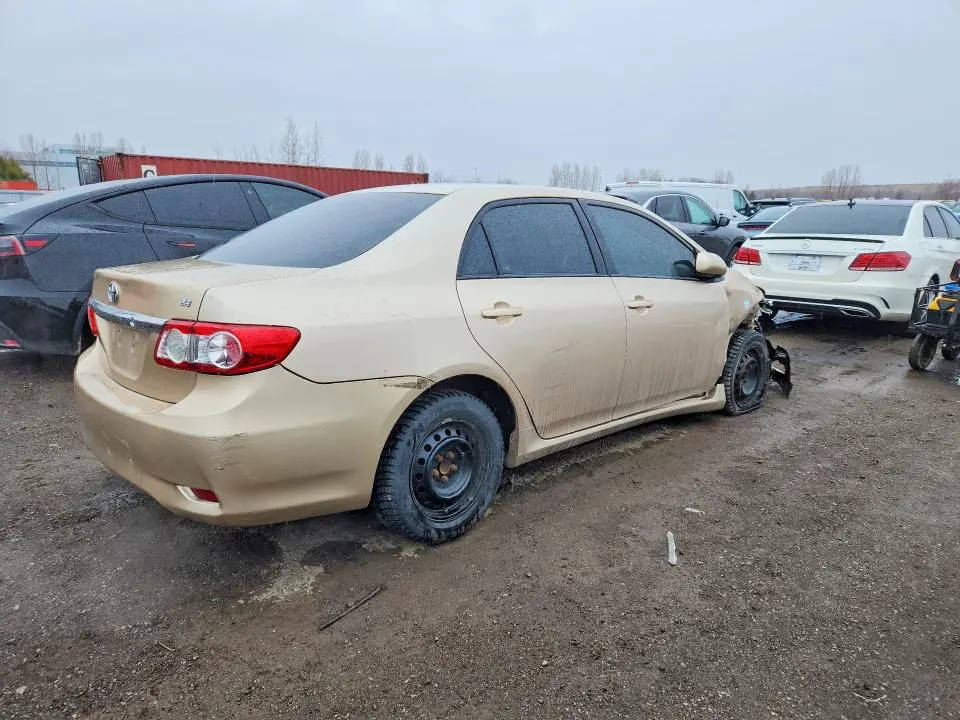 2011 TOYOTA COROLLA LE  