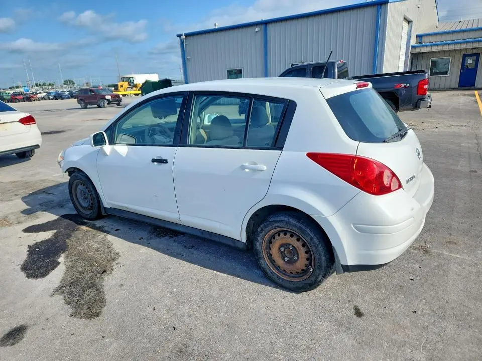 2011 NISSAN VERSA 1.8 S  