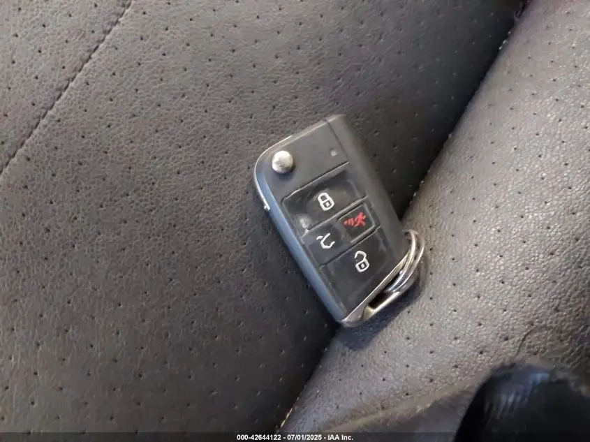 2018 VOLKSWAGEN TIGUAN SE/SEL