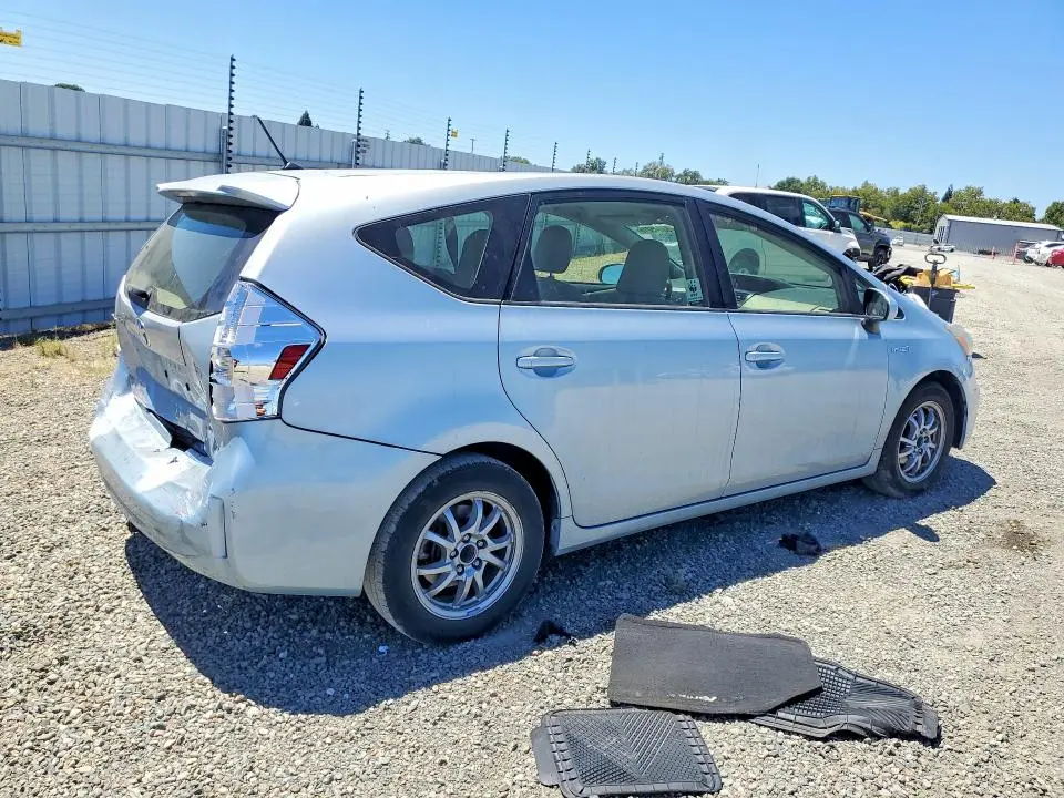2012 TOYOTA PRIUS V TWO  