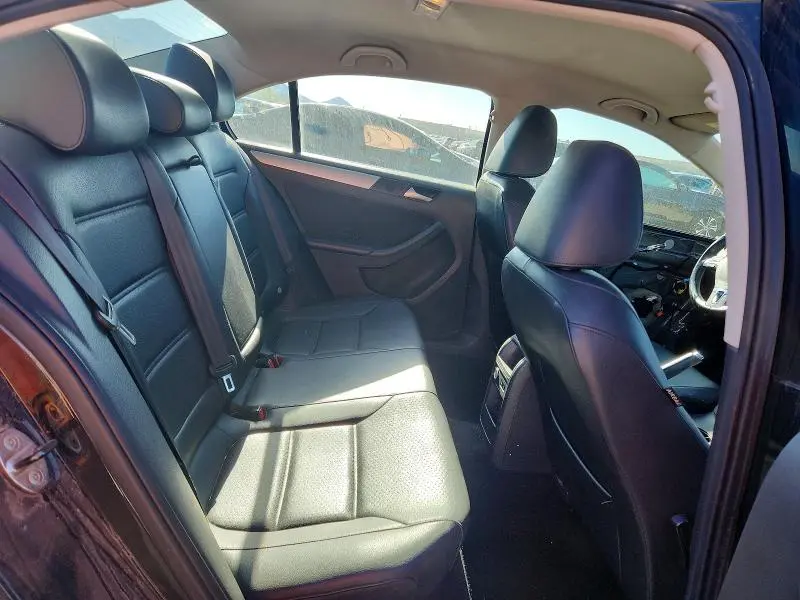 2014 VOLKSWAGEN JETTA SE  