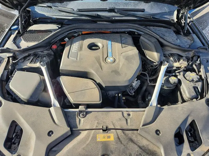 2019 BMW 530E   