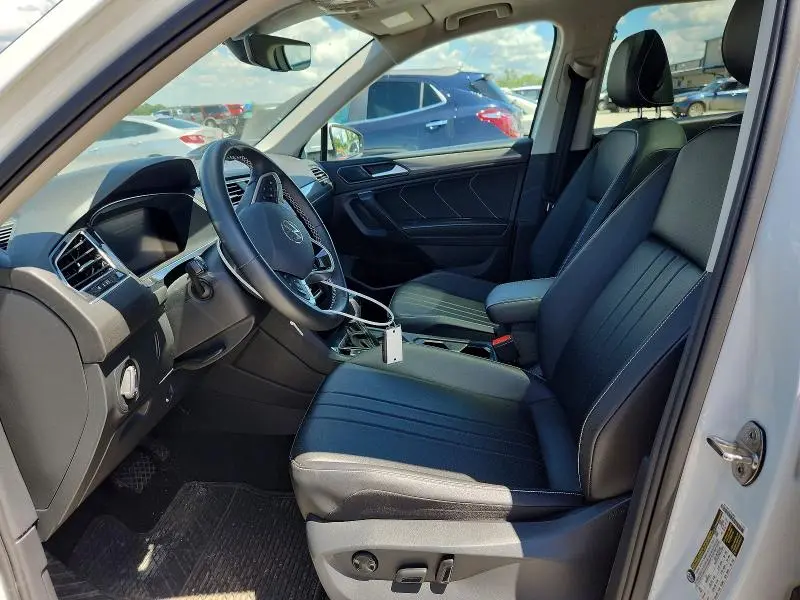 2022 VOLKSWAGEN TIGUAN SE  