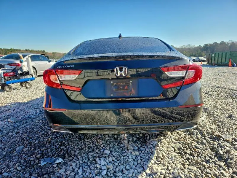 2018 HONDA ACCORD LX  