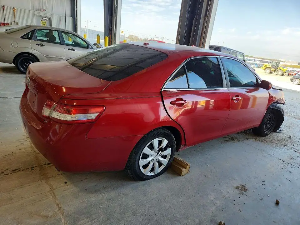 2011 TOYOTA CAMRY LE  