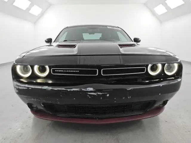 2016 DODGE CHALLENGER SXT  