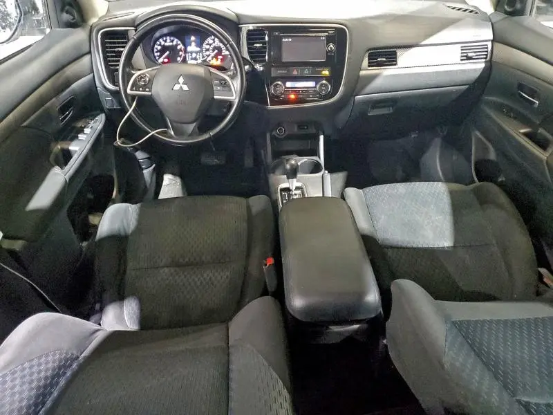 2014 MITSUBISHI OUTLANDER SE  