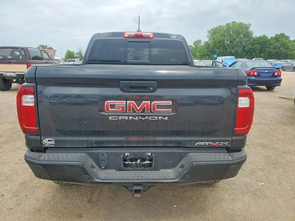 2024 GMC CANYON AT4X  
