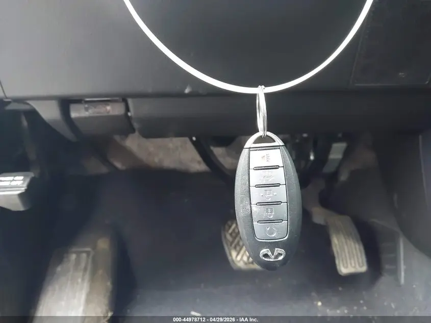 2017 INFINITI QX80  