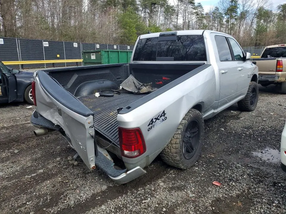 2013 RAM 1500 SPORT  