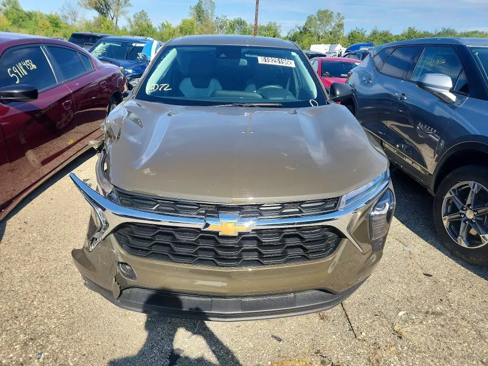 2024 CHEVROLET TRAX LS  