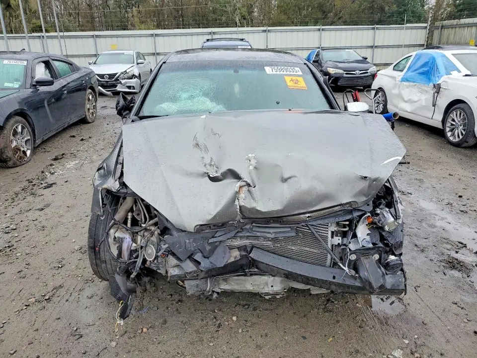 2013 CHRYSLER 200 LX  