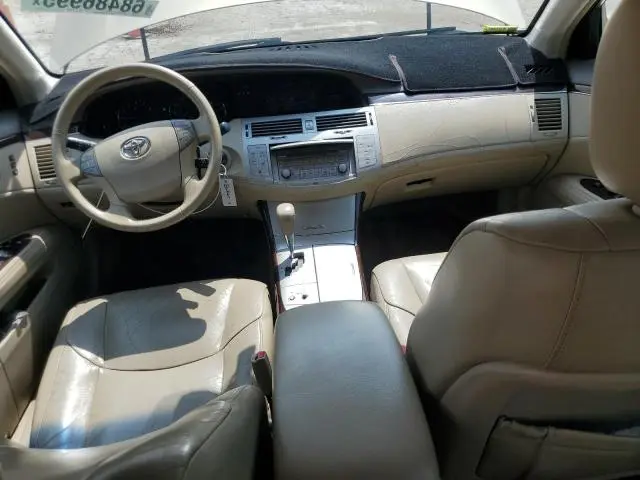 2010 TOYOTA AVALON XL  