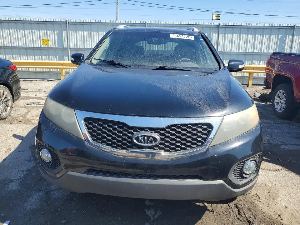 2011 KIA SORENTO LX  