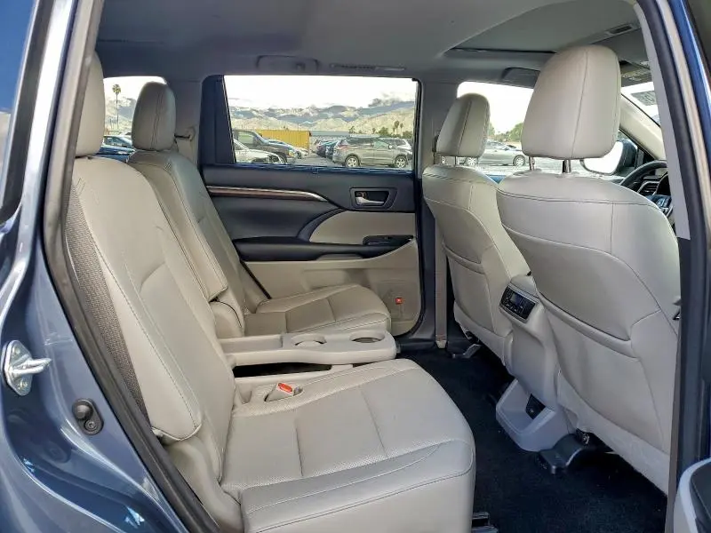 2016 TOYOTA HIGHLANDER HYBRID LIMITED  