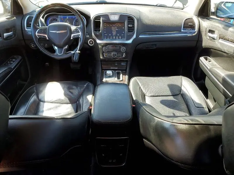 2016 CHRYSLER 300C   