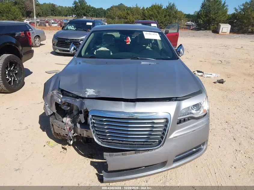 2013 CHRYSLER 300 MOTOWN