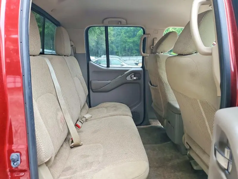 2017 NISSAN FRONTIER SV  