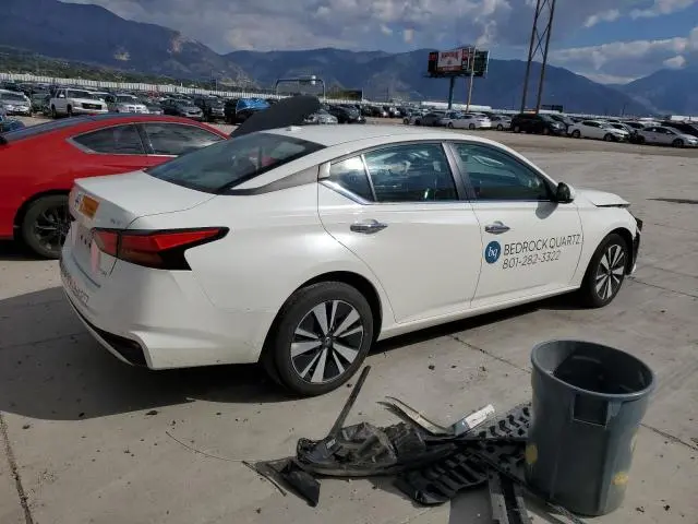 2022 NISSAN ALTIMA SV