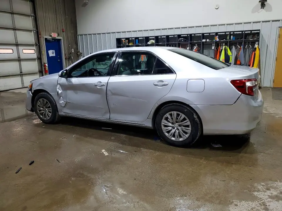 2014 TOYOTA CAMRY LE  