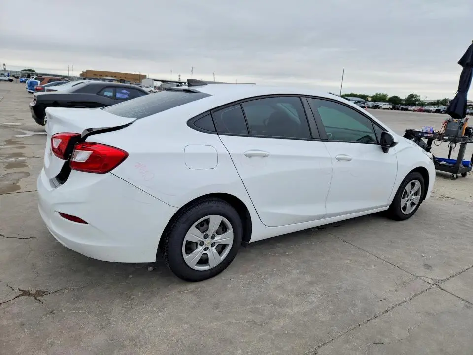 2018 CHEVROLET CRUZE LS  