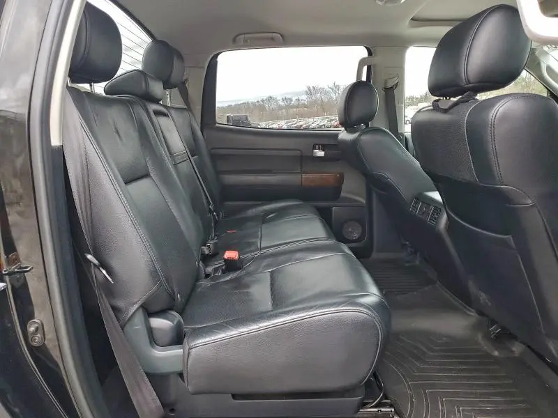 2013 TOYOTA TUNDRA CREWMAX LIMITED  