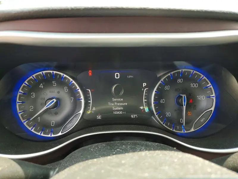 2017 CHRYSLER PACIFICA LIMITED  