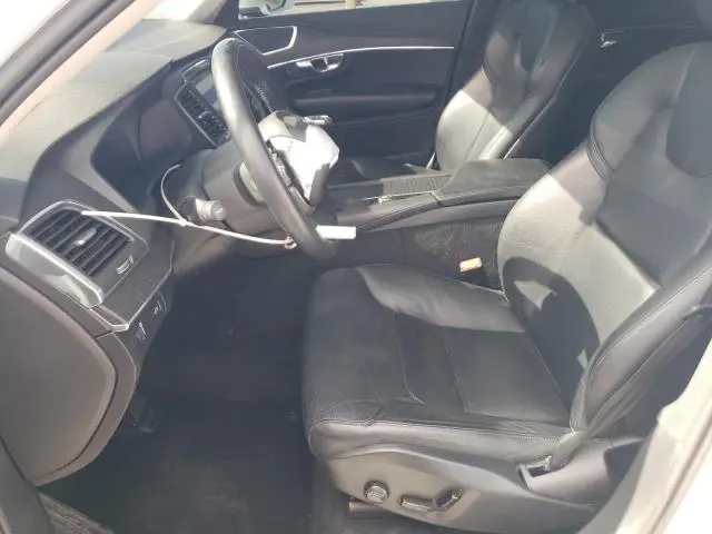 2020 VOLVO XC90 T5 MOMENTUM  