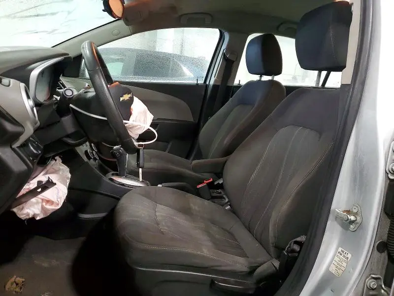 2017 CHEVROLET SONIC LT  