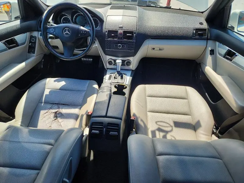 2010 MERCEDES-BENZ C 300  