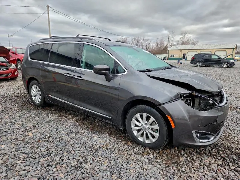 2017 CHRYSLER PACIFICA TOURING L  