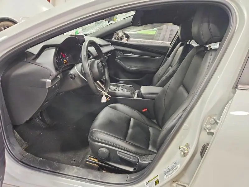 2024 MAZDA 3 SELECT SPORT  