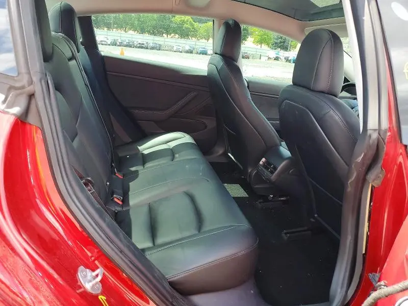 2018 TESLA MODEL 3   