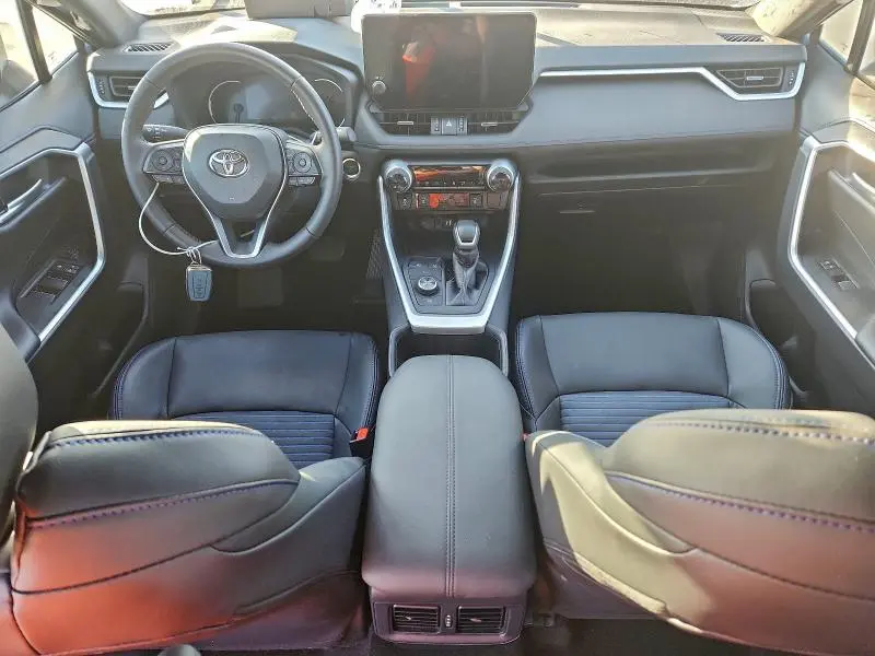 2025 TOYOTA RAV4 XSE  
