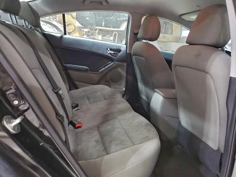 2015 KIA FORTE LX  