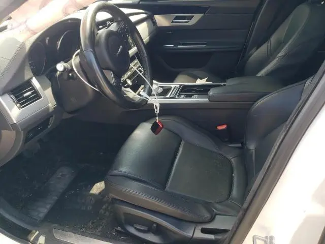 2016 JAGUAR XF PREMIUM  