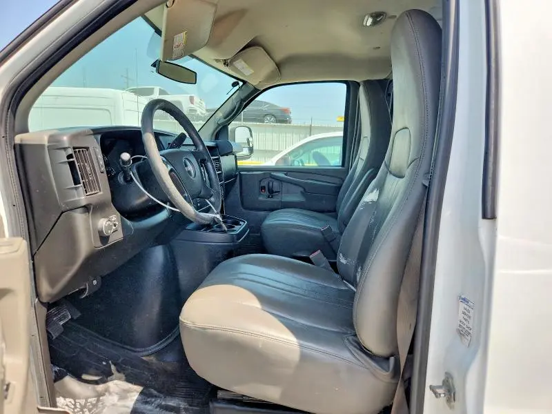 2015 GMC SAVANA G3500  