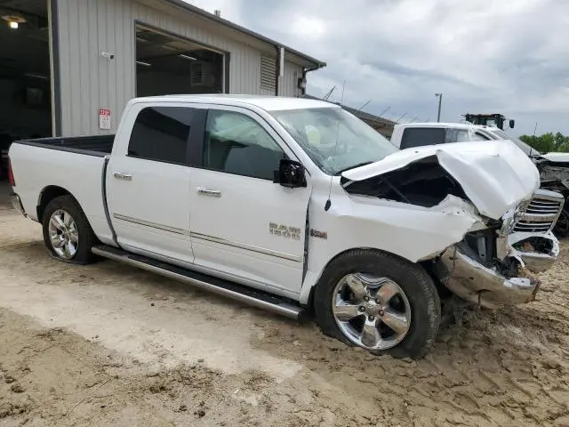 2016 RAM 1500 SLT  