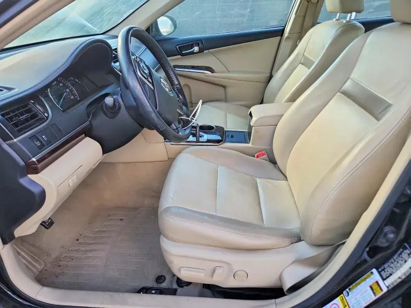 2012 TOYOTA CAMRY XLE V6  