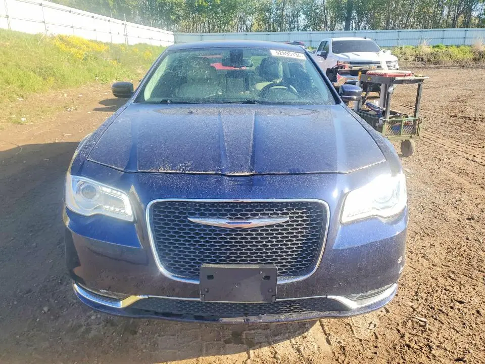 2017 CHRYSLER 300 LIMITED  