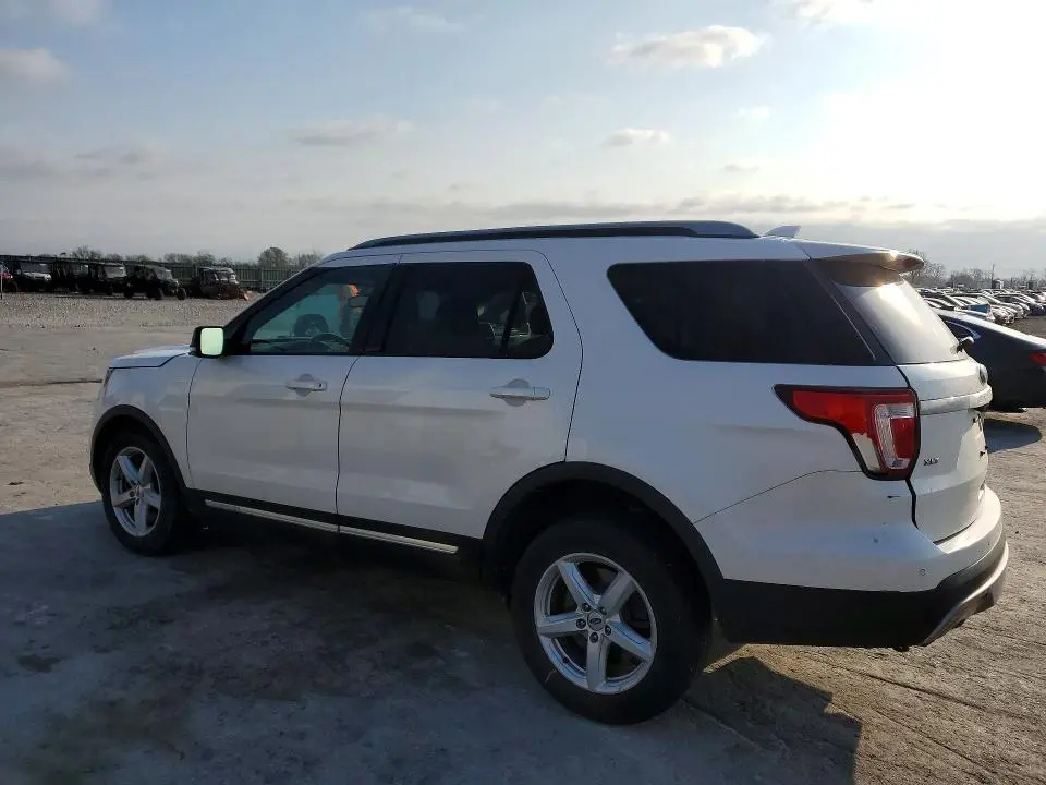 2016 FORD EXPLORER XLT  