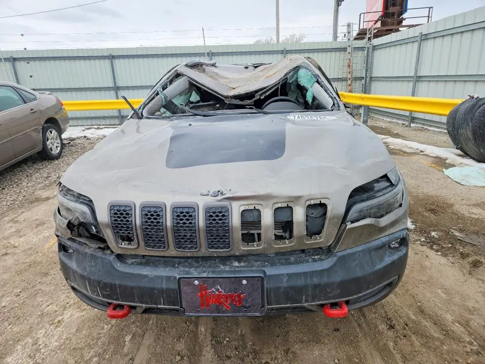 2019 JEEP CHEROKEE TRAILHAWK  