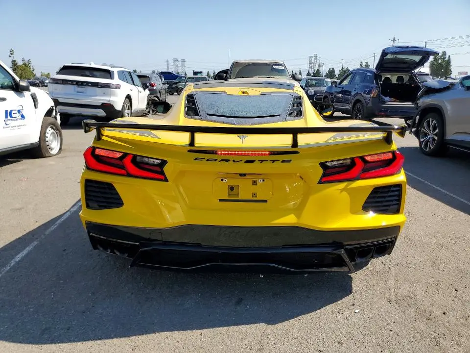 2025 CHEVROLET CORVETTE STINGRAY 2LT  