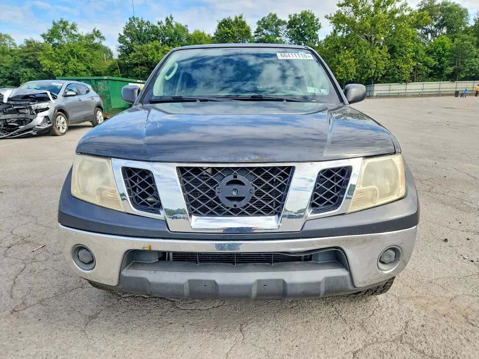 2010 NISSAN FRONTIER SE V6  