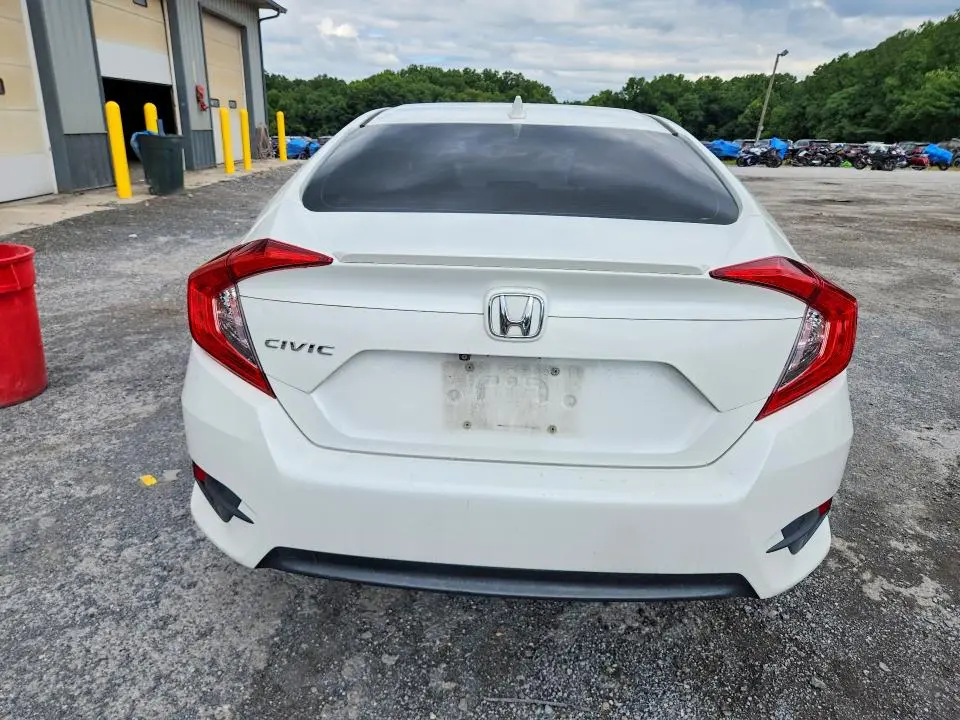 2018 HONDA CIVIC EX  